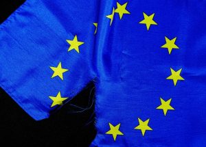 欧州委員会、中国製EVへの関税提案で意見分裂